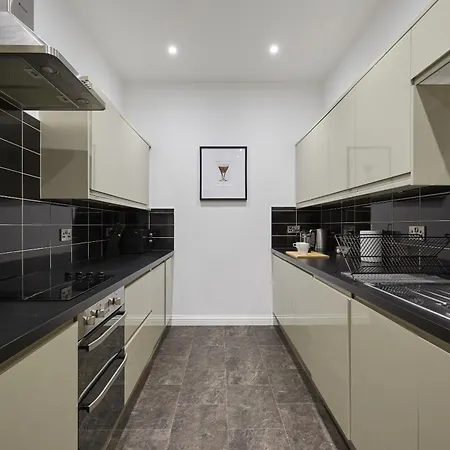 Luxury 2br 2ba Town Centre * Harrogate