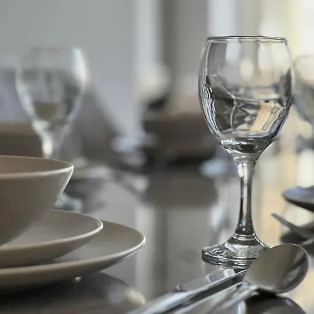 Luxury 2br 2ba Town Centre * Harrogate