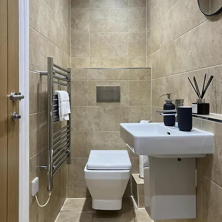 Luxury 2br 2ba Town Centre * Harrogate